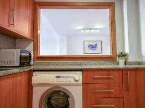 Cosy apartment for 4 guests with WIFI, pool, TV, terrace and pets allowed - Image 2