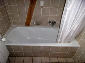 \"The vacation apartment is actually a vacation home or vacation apartment. - Image 2