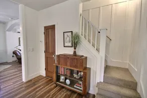 An authentic downtown Roslyn home! Walk everywhere, pets welcome! - Image 2