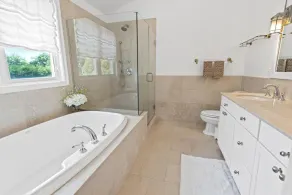 Hamptons Beach House in Amagansett Dunes - Image 4