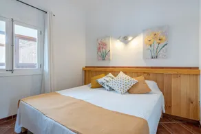 Beautiful Country House with Pool, Terraces & Wi-Fi; Parking Available - Image 5