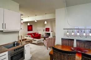 Villa élégante avec vue sur la mer et piscine privée près de la plage - Image 5