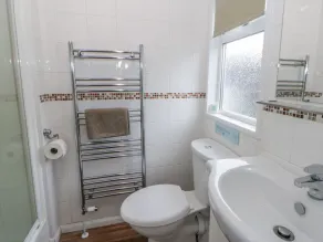 SEACROFT, pet friendly, character holiday cottage in Kilgetty - Image 2