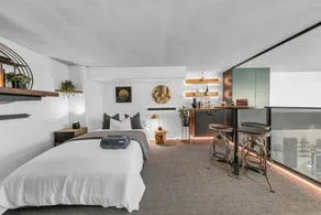 Sol Docklands | Large 3BR Loft, Infinity Pool, Gym, Free Parking & Free Trams - Image 5