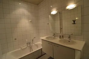 Teuven Farmhouse for 24 Guests - Image 5