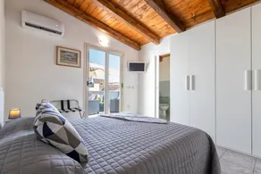 Appartement 'Isola Di Giava Holiday' avec terrasse privée, Wi-Fi et climatisation - Image 4