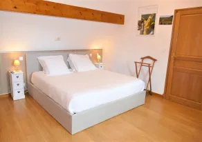 Tourist accommodation for 4 people - linen (beds and towels) included - Image 4