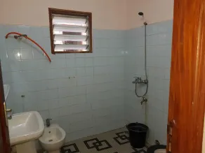 Furnished, air-conditioned apartment with private terrace - Image 2