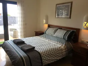 Belle villa individuelle de 2 chambres dans le quartier populaire de Faro Park à Playa Blanca - Image 4