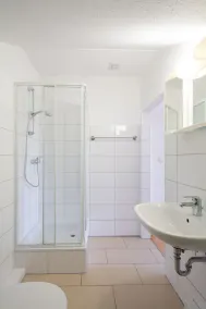 Large vacation home 210 sqm with 6 bedrooms and 5 bathrooms right next to the forest! - Image 3