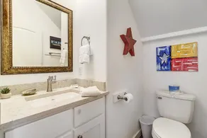 Cute Port Aransas home near the beach, shops, and restaurants. This coastal cuti - Image 3