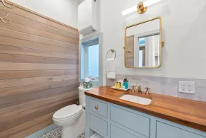 Bayfront Tiny Home - Tillamook Bay/Garibaldi - Image 3
