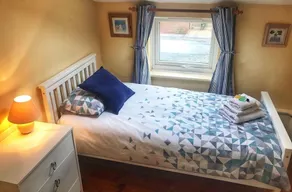 Cherry Tree Cottage ligger i den idylliske landsby Briston. - Image 3