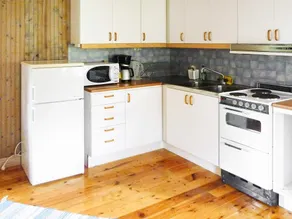 4 person holiday home in Högklint - Image 3