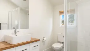 High Three - Beachside Hideaway in Town - Holiday Yamba - Image 2