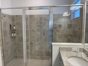 Beautiful newer 4 bedroom/3 bathroom home with pool, hot tub, & golf - Image 3