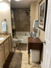 Creekside Getaway - Image 2