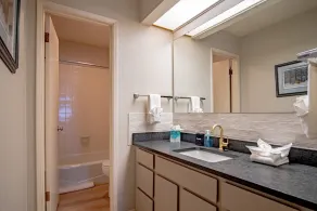 Sawtooth Ski Condo - Hot Tub + Walk to Ski Slopes! - Image 3
