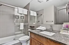 Luxury  2BR KING/2BTH condo - Outdoor heated pool and hot tub - mountain views - Image 5