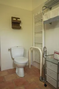Jolie Maisonnette Indépendante au Cœur D'un Charmant Village - Image 5