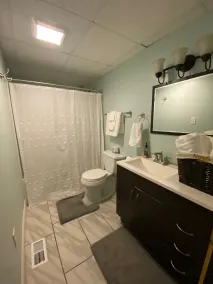 Fully Furnished 3br home on a quiet dirt road - Image 5