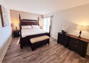 The Perfect Shiny Condo - Image 3