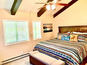 Eagle's Nest - Downtown Lakeview & Mountain Retreat. - Image 3
