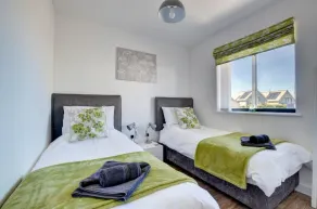 2 Bed in Westward Ho oc-looko1 - Image 4
