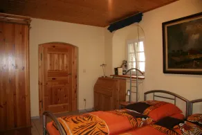 Apartamento na casa enxaimel renovada - Image 5