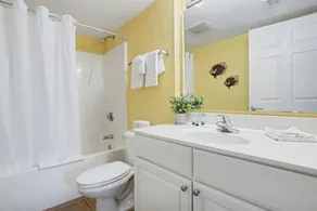 Malibu Pointe Beach Club 606 - Image 3