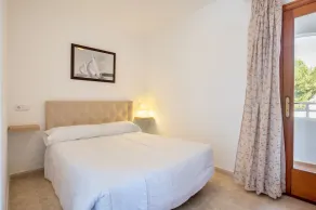 Appartement climatisé avec piscine, Wi-Fi, balcon et proche de la plage - Image 5