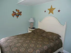 Classic Vacation Cottage-New Central A / C - Image 5