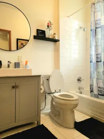 Cozy STL Newport Suite, close to Downtown, Hospitals, Universities, and schools. - Image 3