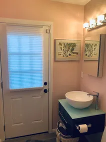 Brand new casita w/all amenities of a lg home incldg salt water pool & jacuzzi!  - Image 4