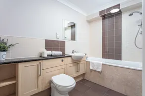 Carrick Retreat - Donnini Apartments - Image 3