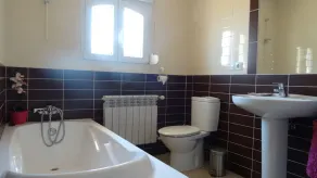 Hervorragende Villa mit privatem Pool mit atemberaubender Aussicht! - Image 3