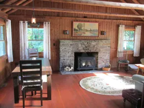 Sunny And Cozy Little Lodge With A Spectacular View Of The Blue Ridge Mountains - Image 5