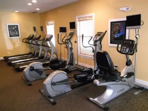 Condo spacieux avec une chambre et une salle de bain - Image 2