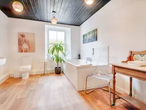 Romantic rural retreat for 8 w/log burner (Pets welcome!) - Image 4