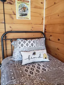 CABINE COZY AVEC VUE POND - Image 5