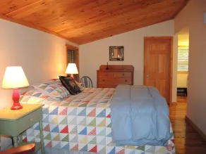 Beautiful cabin on inlet to Cranberry Lake in the peaceful Adirondack mountains. - Image 5