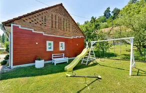 Hyggeligt hjem i Mrzlo Polje med sauna - Image 3