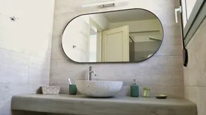 Suite moderne et luxueuse avec piscine privée et vue sur la mer, Suite (STO) - Image 3