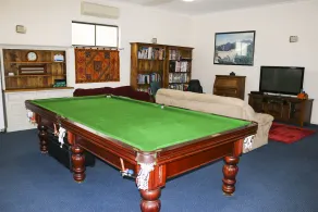 The Arches -Ultimate Upper Hunter Getaway- Large Entertainment Living&Relaxation - Image 3