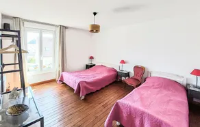 Gorgeous Home In Péronne With Wifi - Image 4
