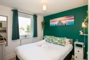 Bwthyn Siwan: Charming Pet-Friendly Cottage in Aberffraw | Managed by Anglesey Holiday Lettings - Image 5