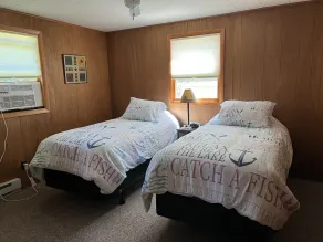Beautiful Two Bedroom cabin on Plum Lake - Image 3