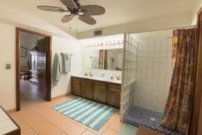 10% OFF ON STAYS OF 7 NIGHTS OR MORE ! AMAZING BEACHFRONT PROPERTY.. - Image 2