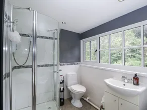 Woods Cottage - Image 4