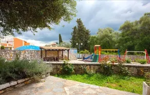Village-style resort hotel with 4 pools close to Kassiopi and the beach  - Image 2